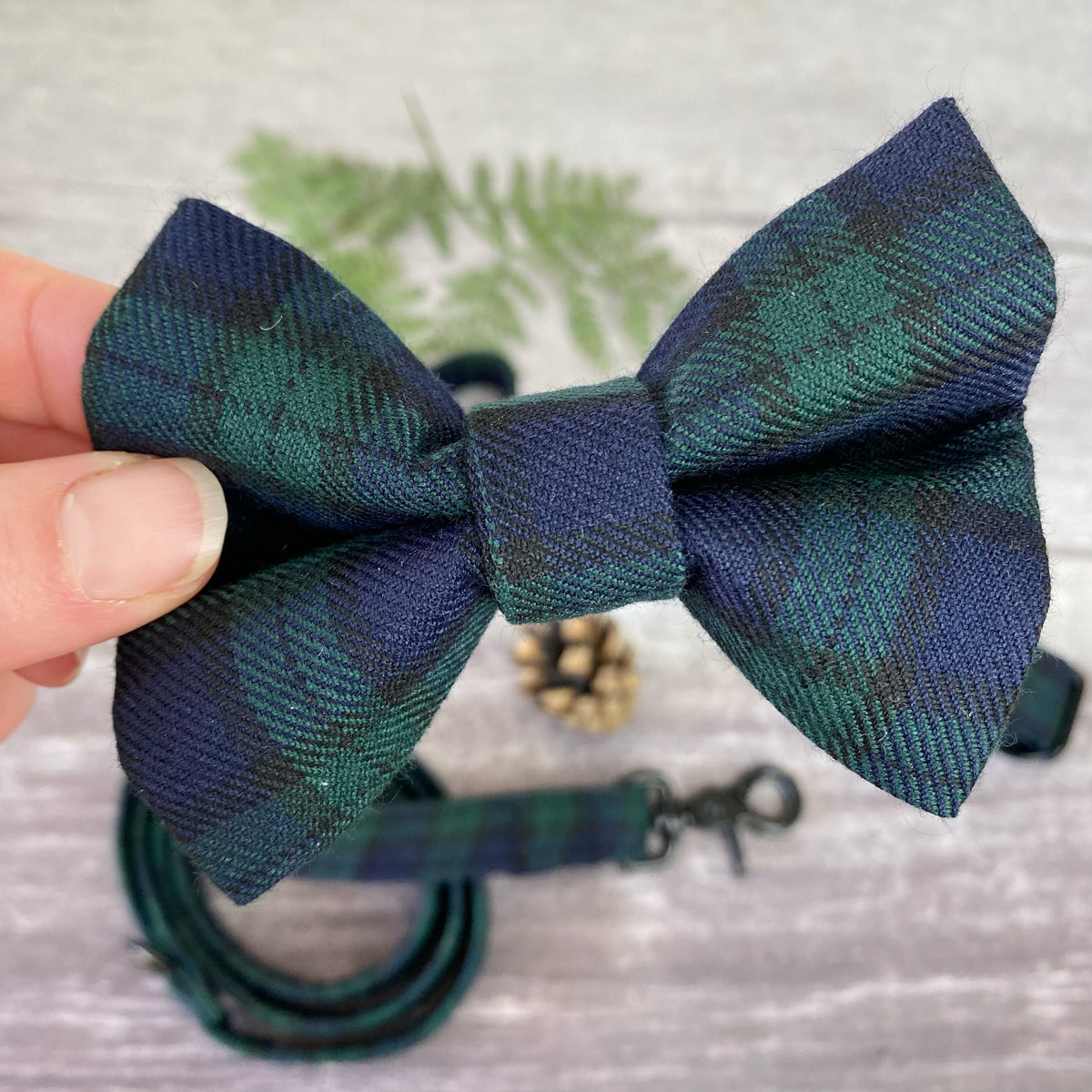 Plaid dog bow tie hotsell